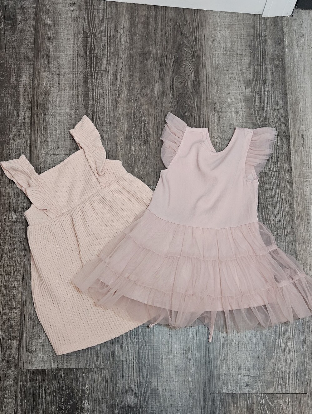 Baby Girl Bundle x(2) 12-18M Dresses